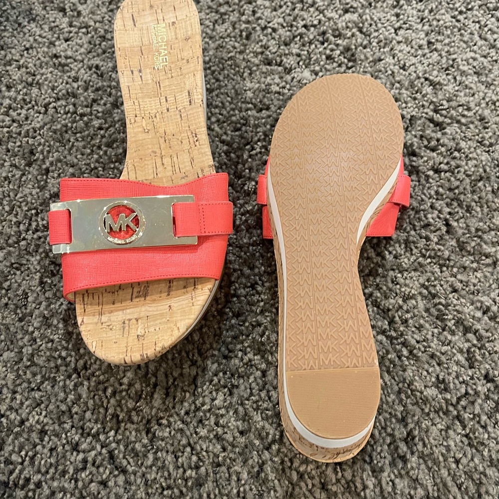 Michael Kors Cork Wedge Sandal Size 8.5 NWOT - Picture 3 of 3
